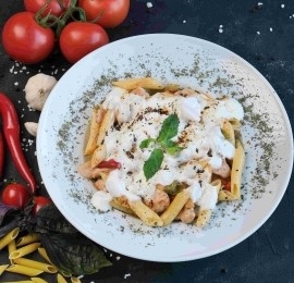 YOĞURTLU TAVUKLU PENNE